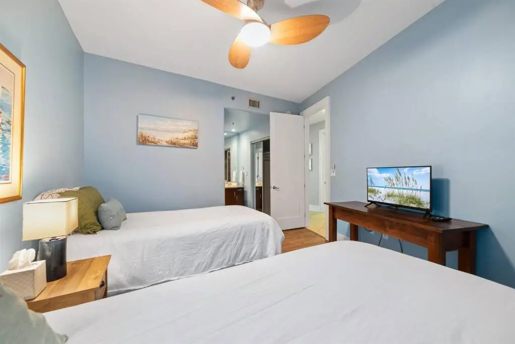 Bella Luna 407 - Beautiful Upscale Unit with Gorgeous Views