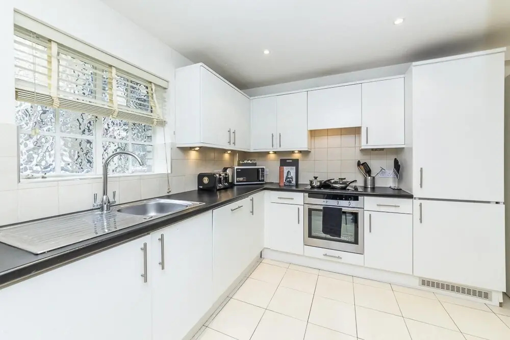 Modern 2 Bedroom Apartment in Chelsea