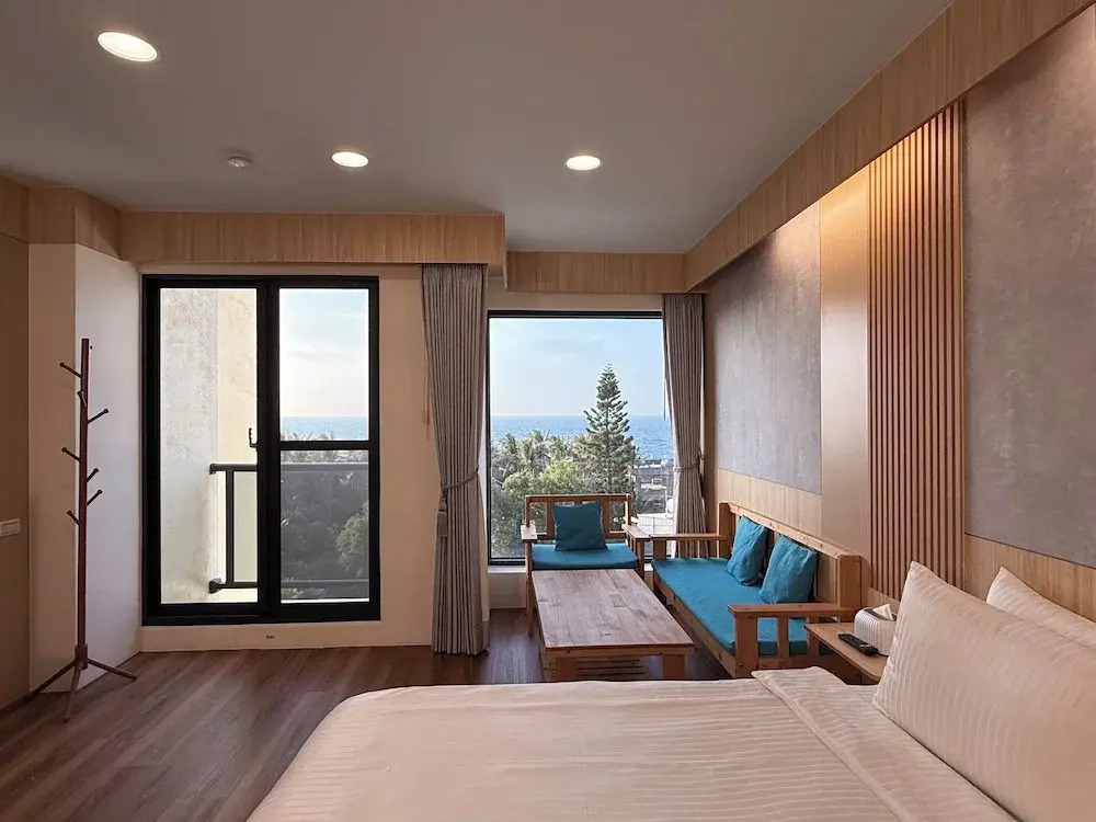 Light Haus Inn