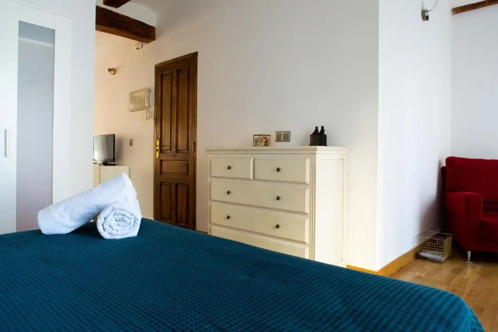 Cozy Wifi AC Loft In the Heart of Ruzafa
