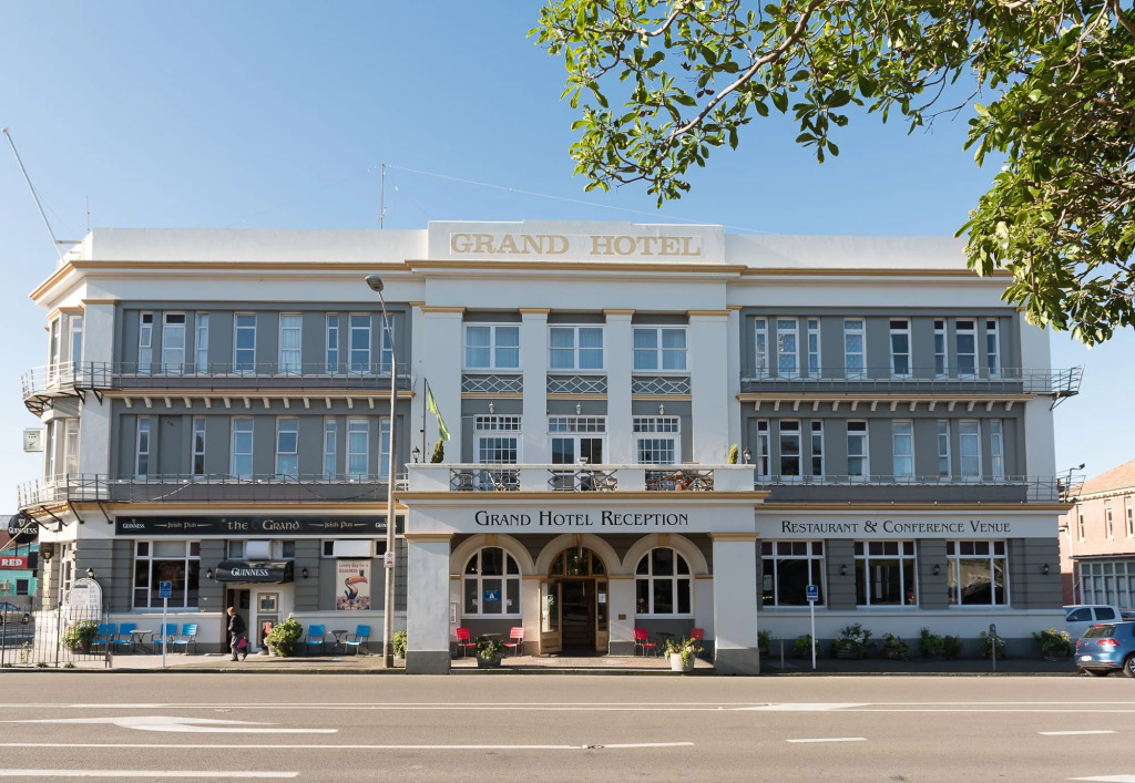 The Grand hotel whanganui under new management