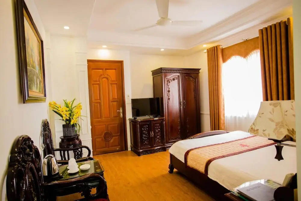 Hoa Hong Hotel - Xa Dan