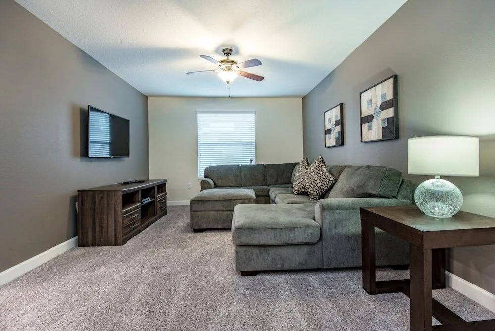 6-Bedroom Villa in Davenport 1622MVD