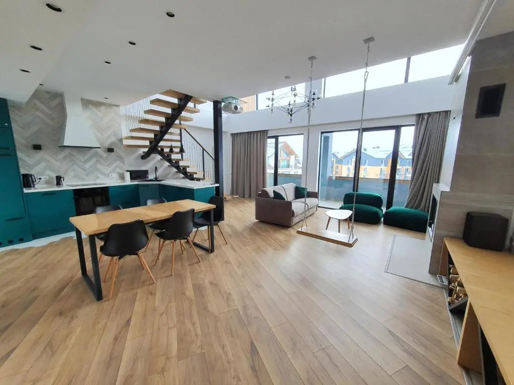 George Snow Apartments in New Gudauri - fireplace, 50m to Gondola lift