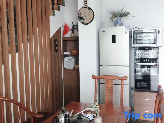 Floral Hotel·Zhaoqing Companion Moon Hotel (Xinghu Archway Seven Star)