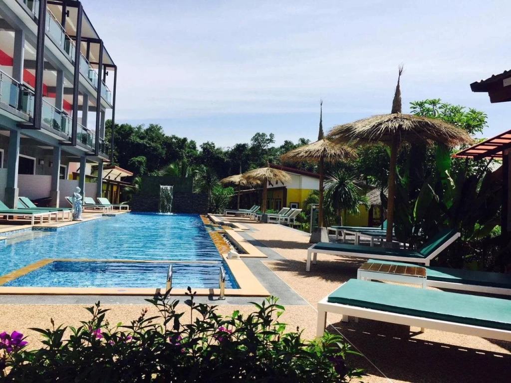 Pinky Bungalows Resort & Villa