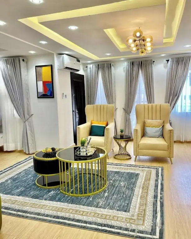 Mic - Della Apartment