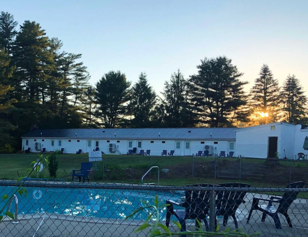 Lake Wentworth Inn