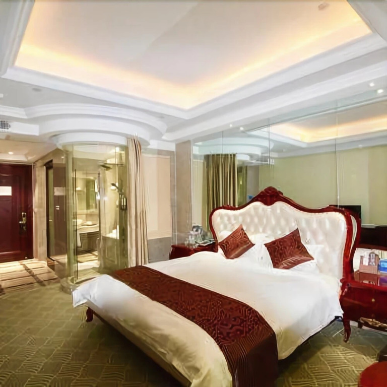 Xinlong Hotel