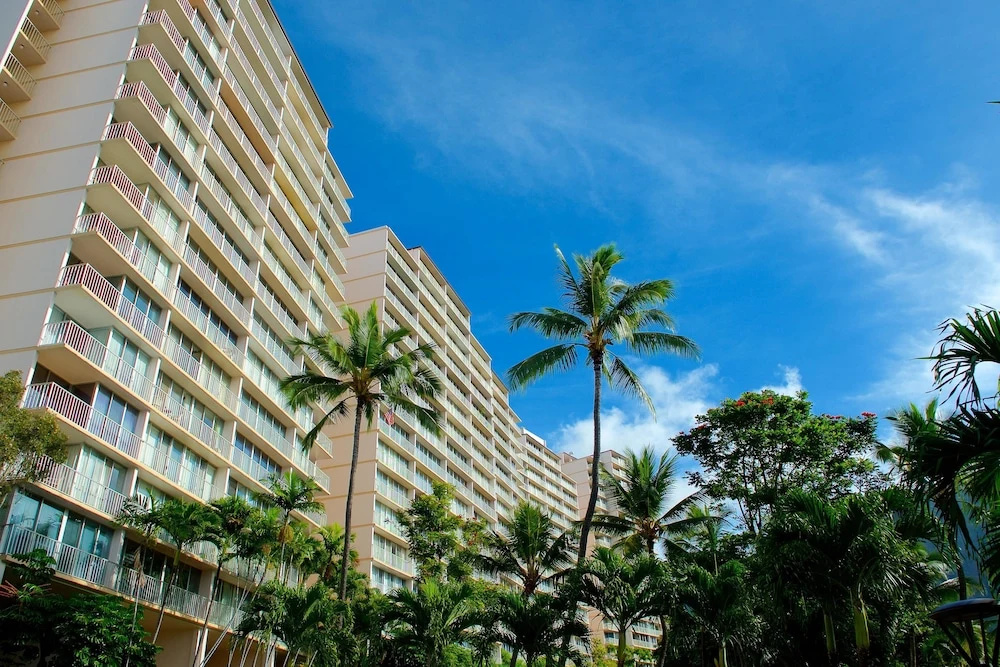 Makaha Valley Towers