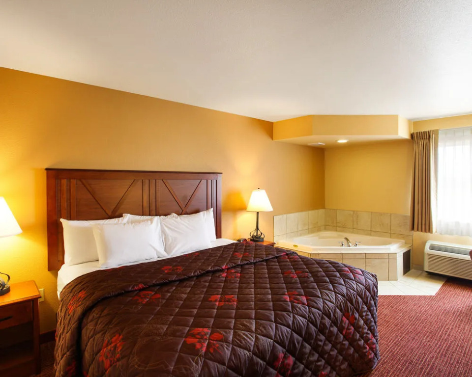 Rodeway Inn & Suites