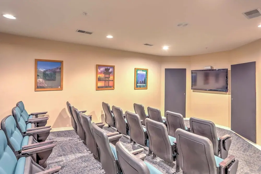 Near Branson Landing / Sister Condo Very Close by!