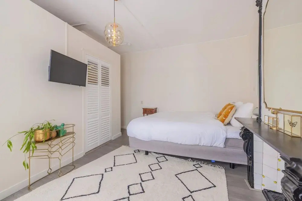 LOT Hotel