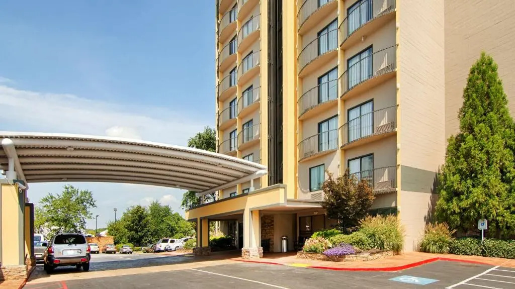 Best Western Plus Atlanta Airport East