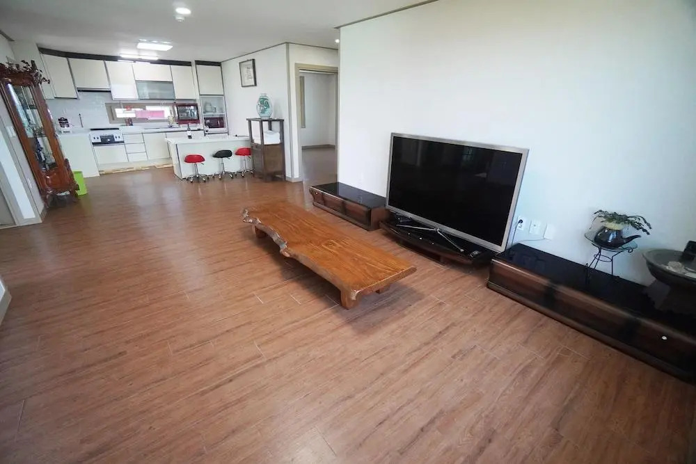 Amor House