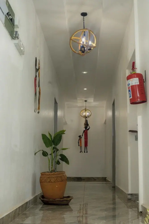 Amakhosi Hotel
