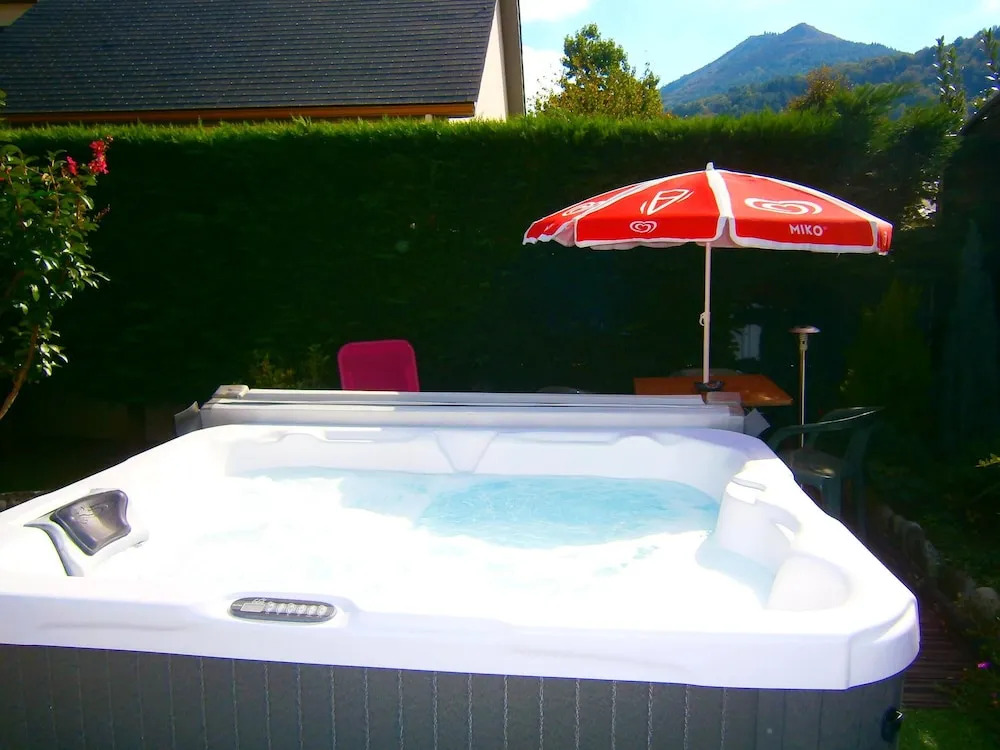 House With 2 Bedrooms in Lourdes, With Wonderful Mountain View, Enclos