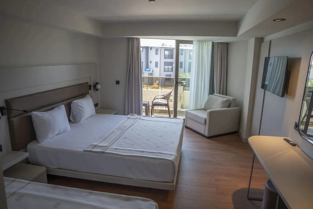Avia Resort & Spa