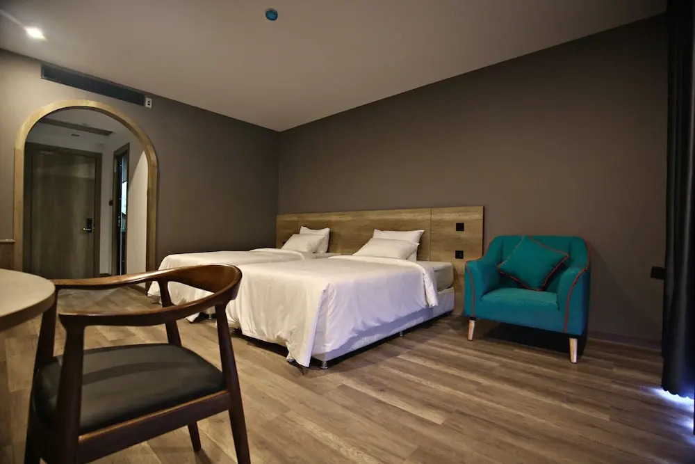 Hafi Beach Hotel