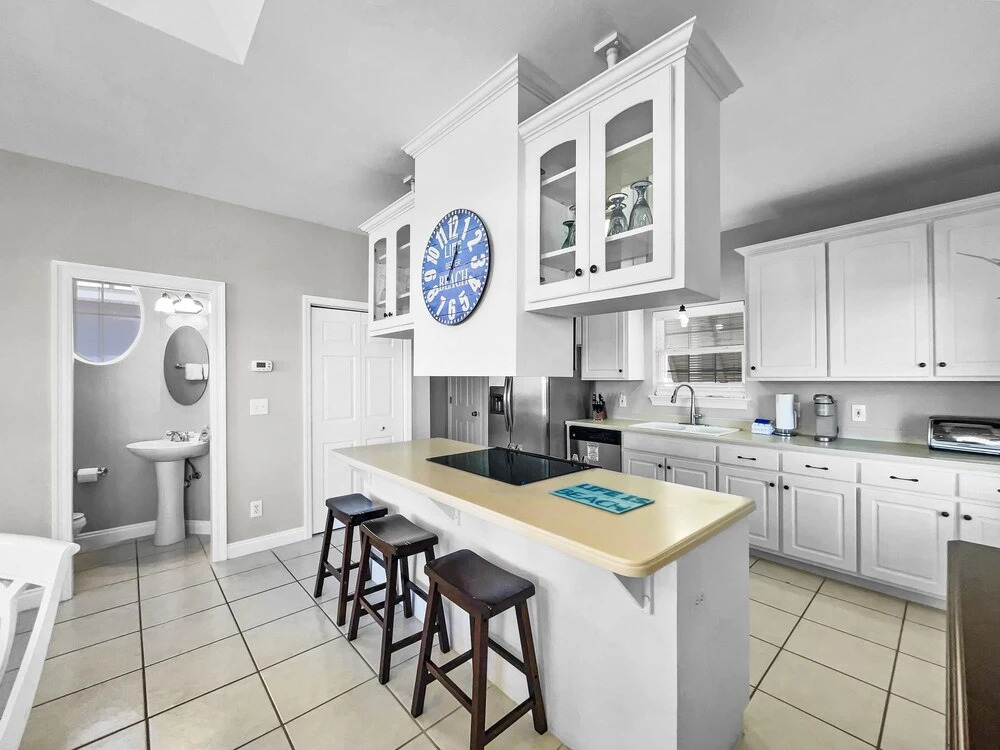 Paradise By The Pier 2 Bedroom Home by RedAwning