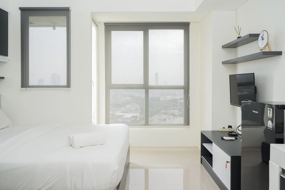 Cozy and Homey Studio at Silk Town Apartment