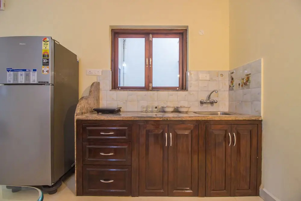 OYO 22842 Home Elegant Studio Varca