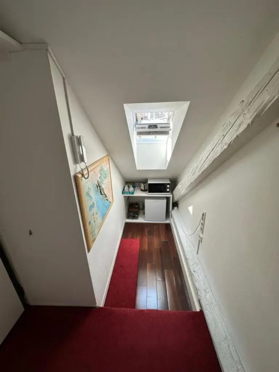 Room DeLuxe
