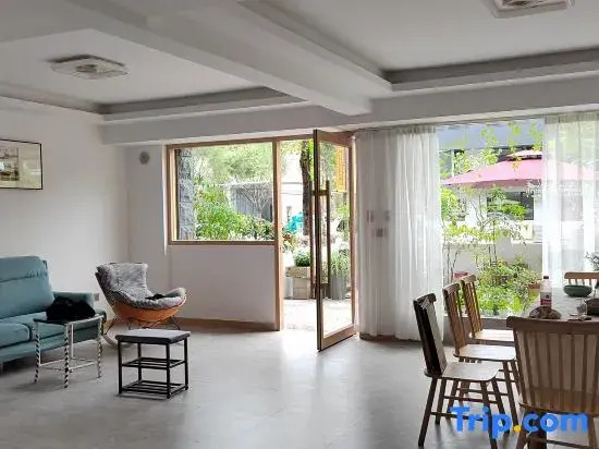 Xiandu Huayixiao Homestay