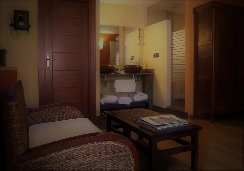 Posada Real La Vieja Chimenea-Spa