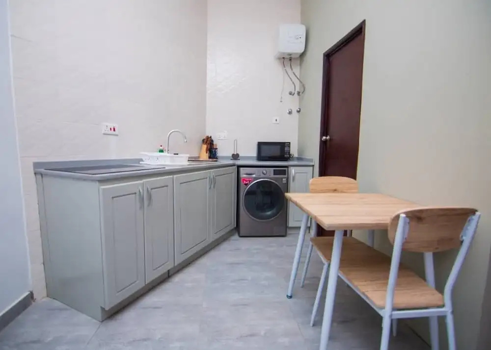 The Blank Lounge & Apartment
