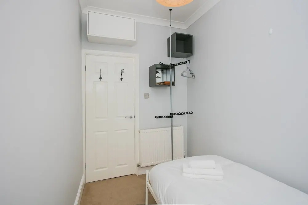 Three Bedroom Apartment in Willesden Green