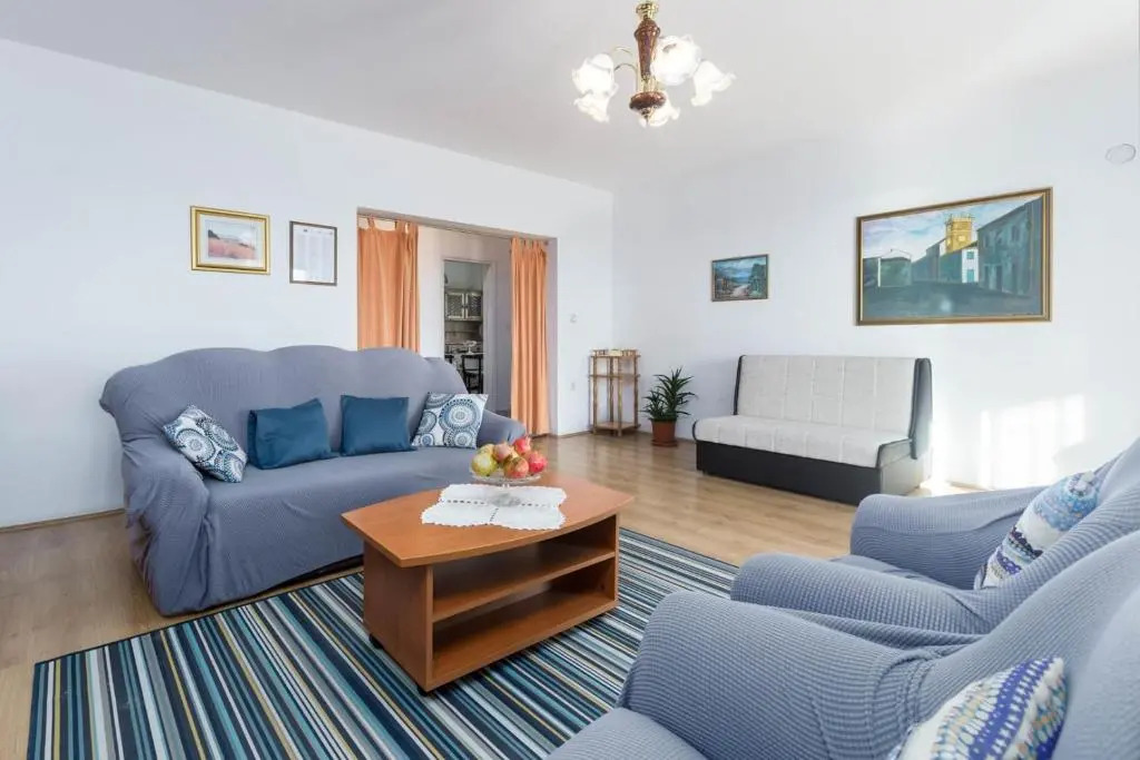 Apartment Paola for Max 7 Pax with 3 Bedrooms Large Garden And Spacious Balconies Overlooking the Sea