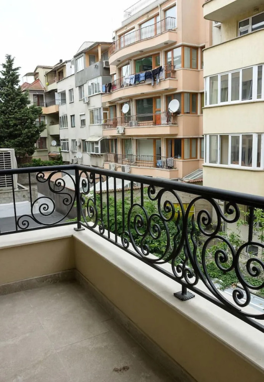 FM Luxury 1-BDR Apartment - Dream & Love