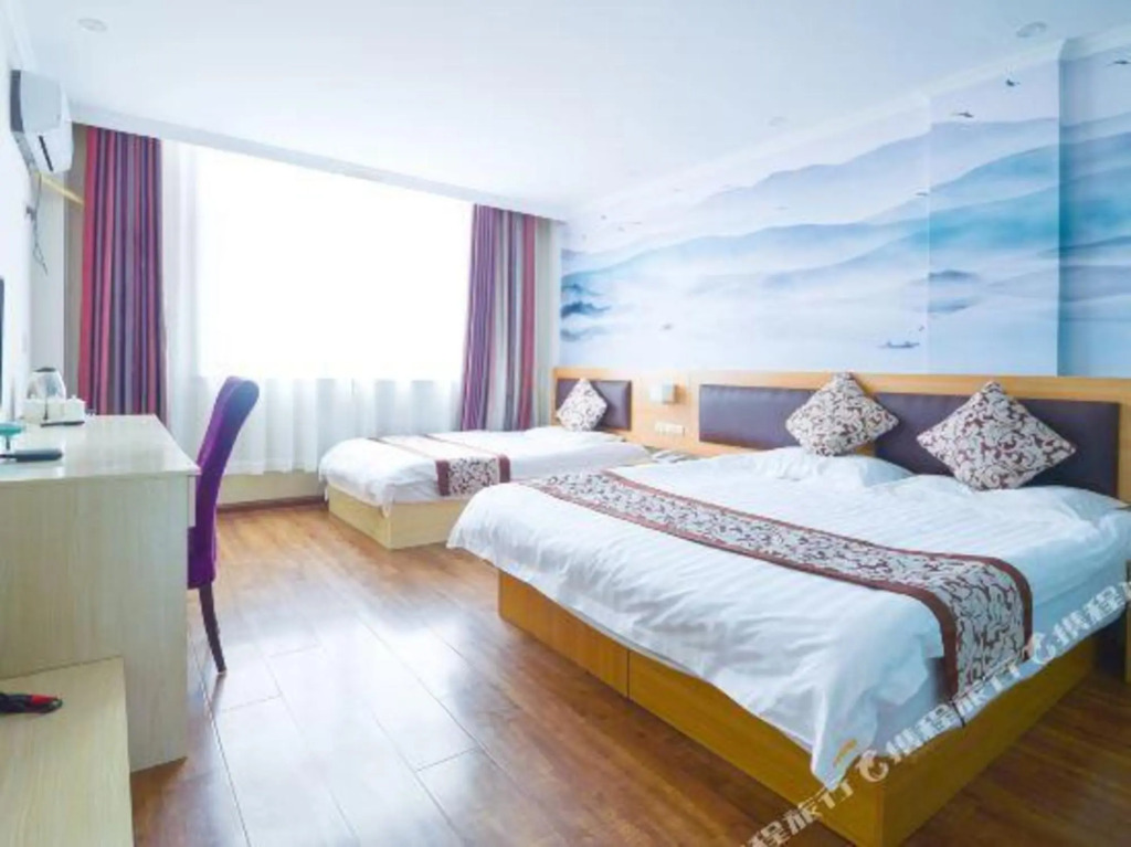 Longfeng Hostel