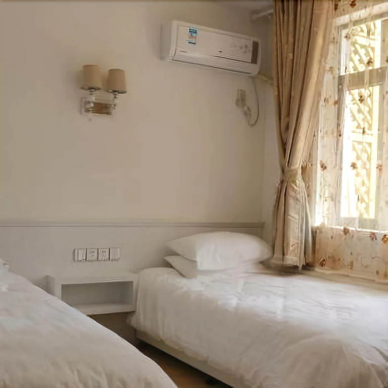 Huafang Xiaoshe Youth Hostel