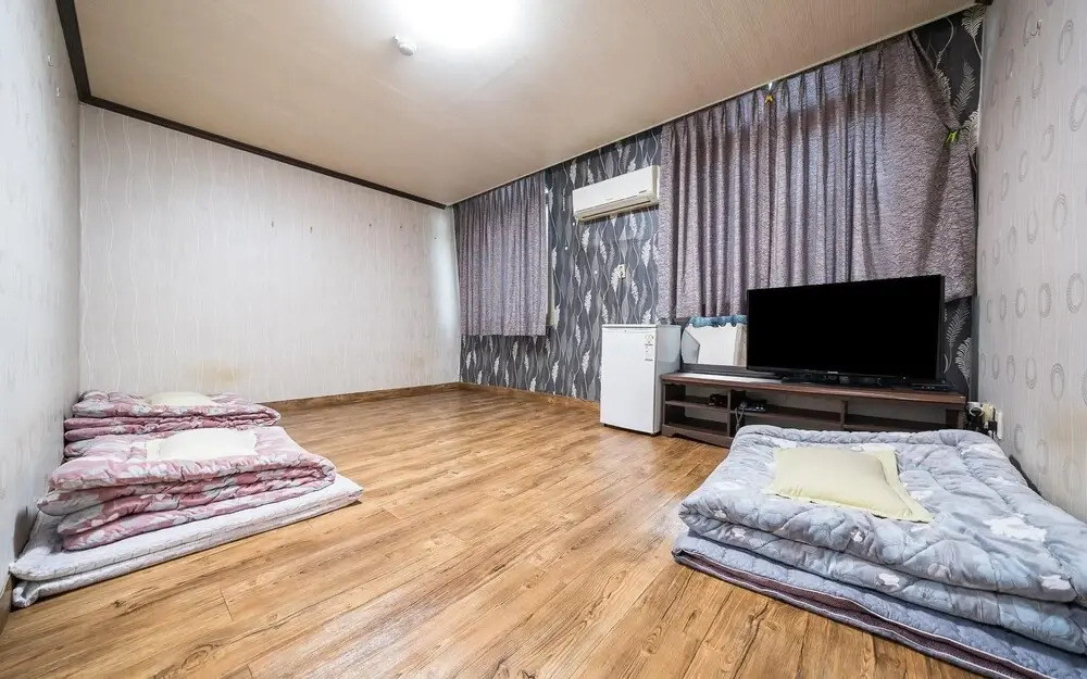 Yeongwol Cheongryeong Motel