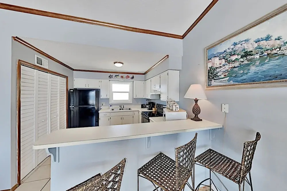Beachfront Sun-kissed West - 1 Mile To Kiva Dunes 2 Bedroom Duplex