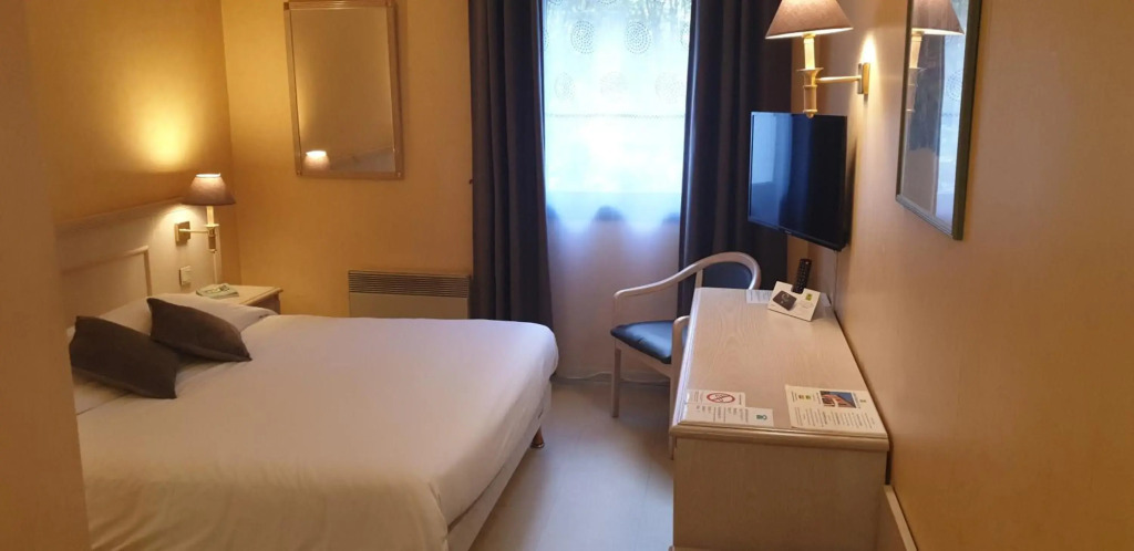Logis LAuberge Bourbonnaise - Vichy sud