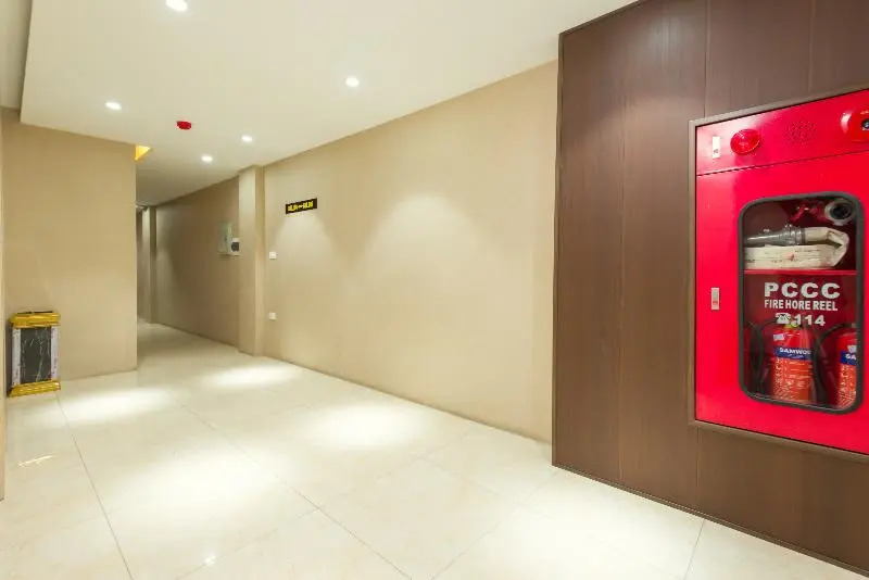 OYO 930 Thang Long Hotel