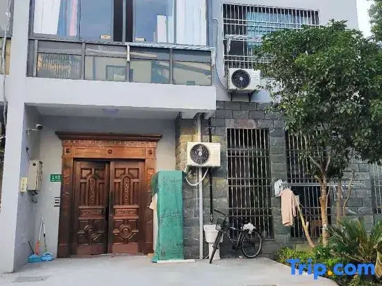 Time Memory Homestay (National Exhibition and Convention Center Hongqiao Railway Station)