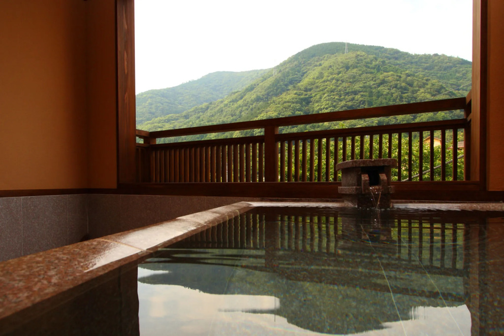 Hakone Onsen Ryokan Yaeikan