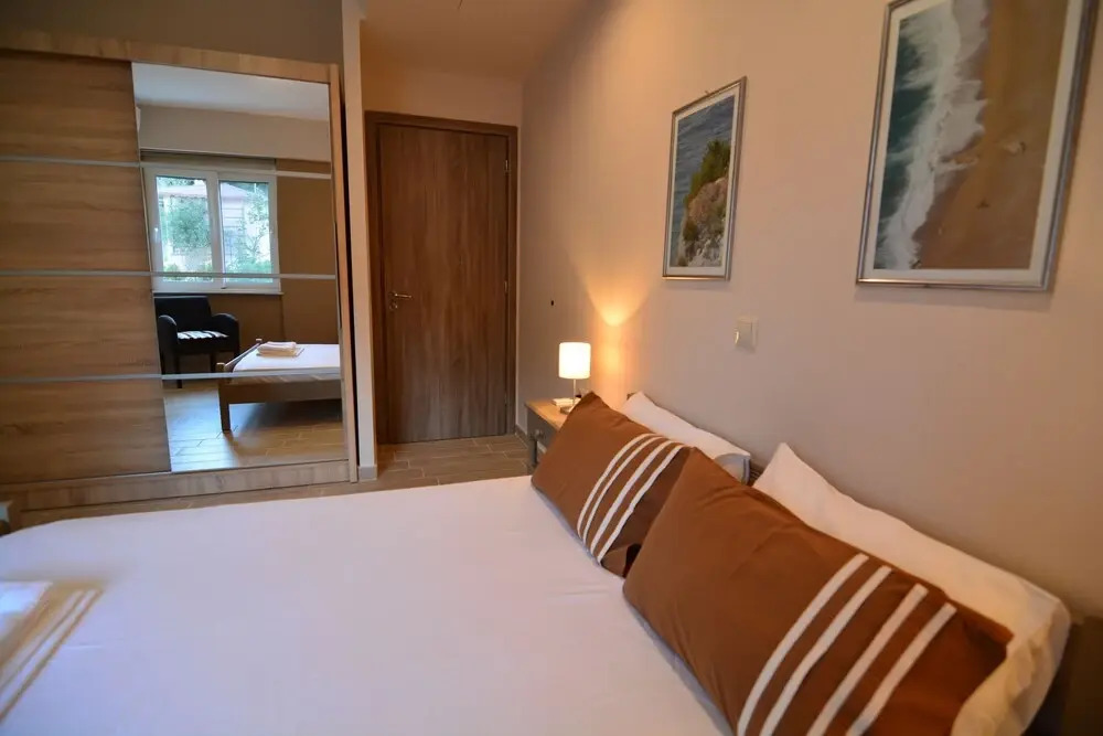 Loggos view apartments