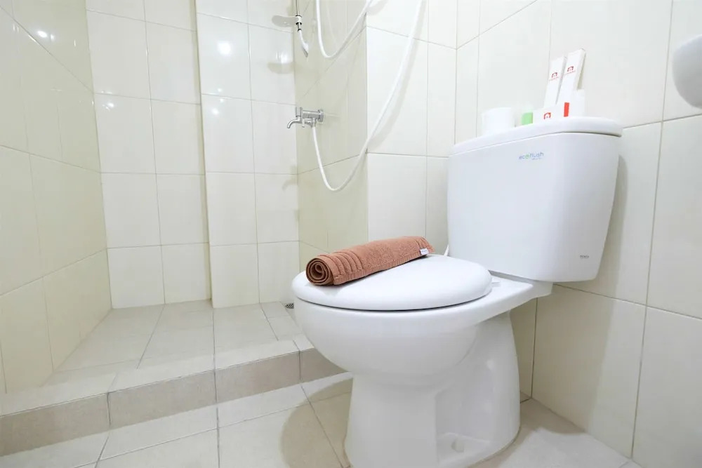 Modern and Cozy 2BR @Springlake Bekasi Apartment
