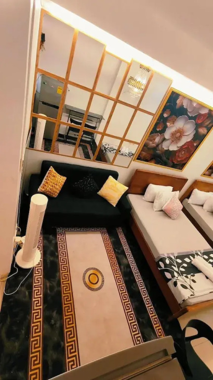 The Royal Bloom Room-1409TowerA