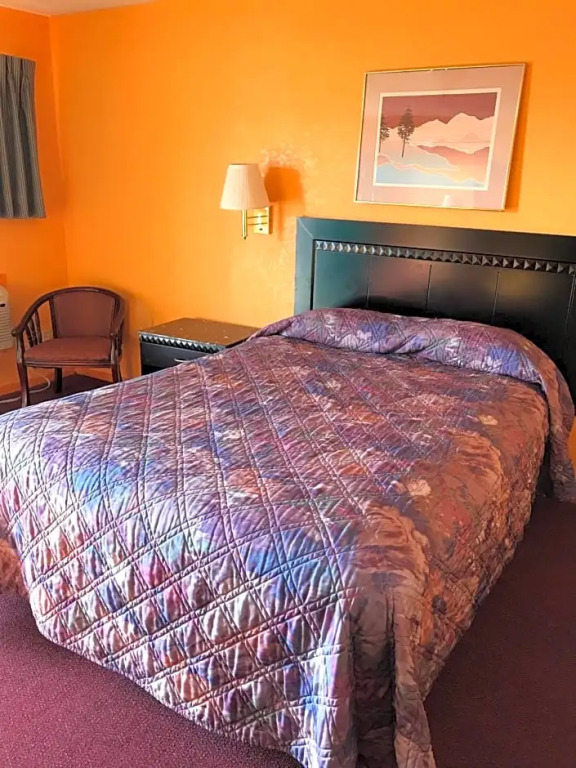 Pratt Budget Inn