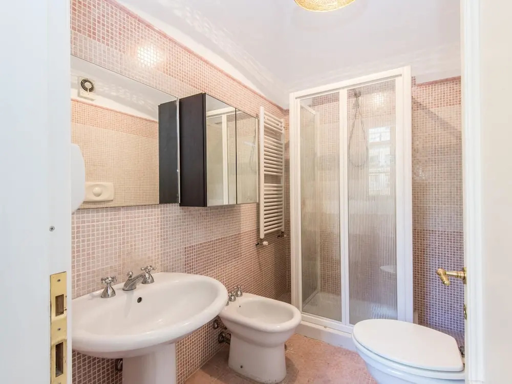 RSH Luxury Vatican Four Bedroom Apartment