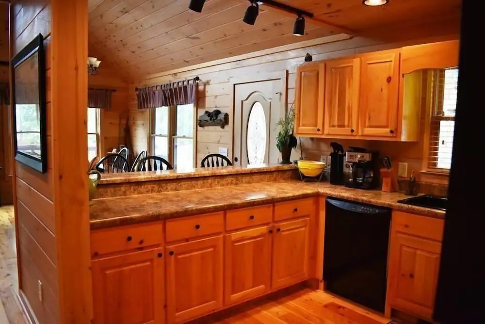 The Three Bear Lodge in Blue Ridge
