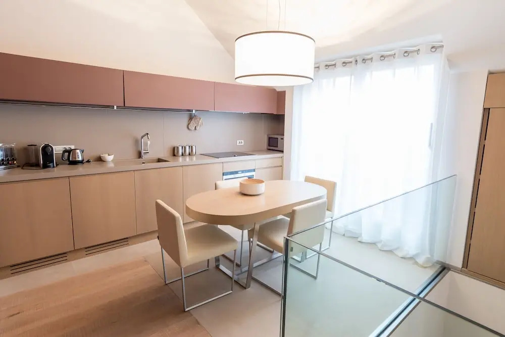 Guillaume Suites