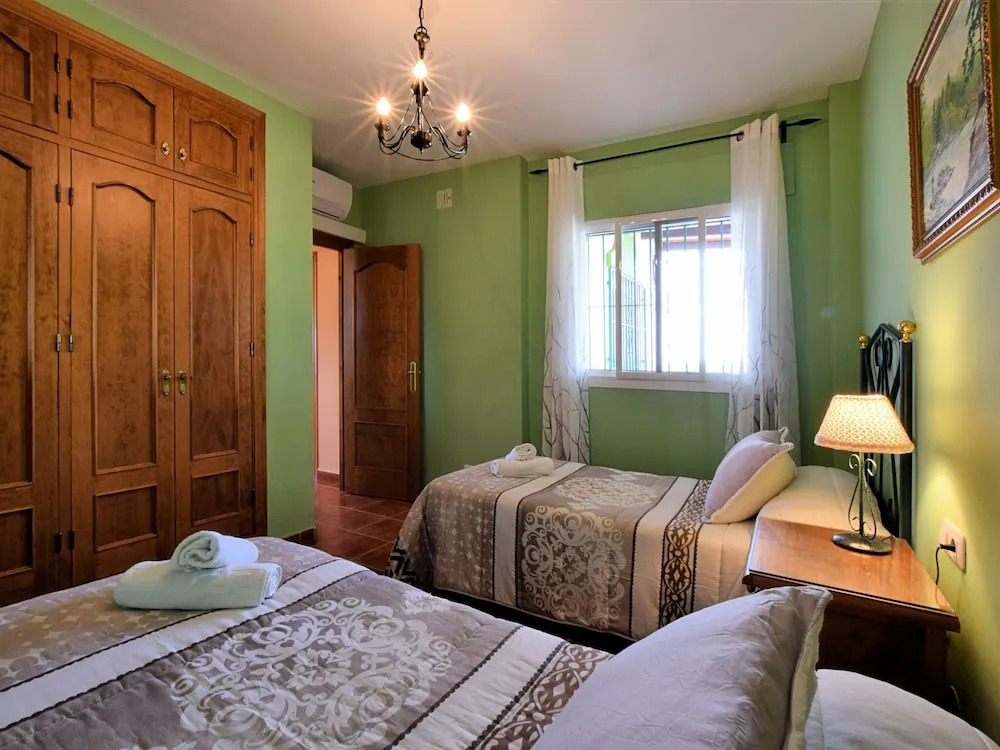 Lopera Cave Apartment with View