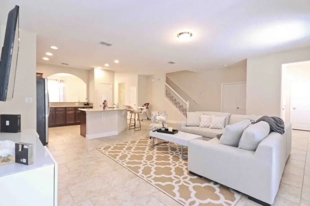 5361 Oakbourne Avenue 6 Bedroom Home